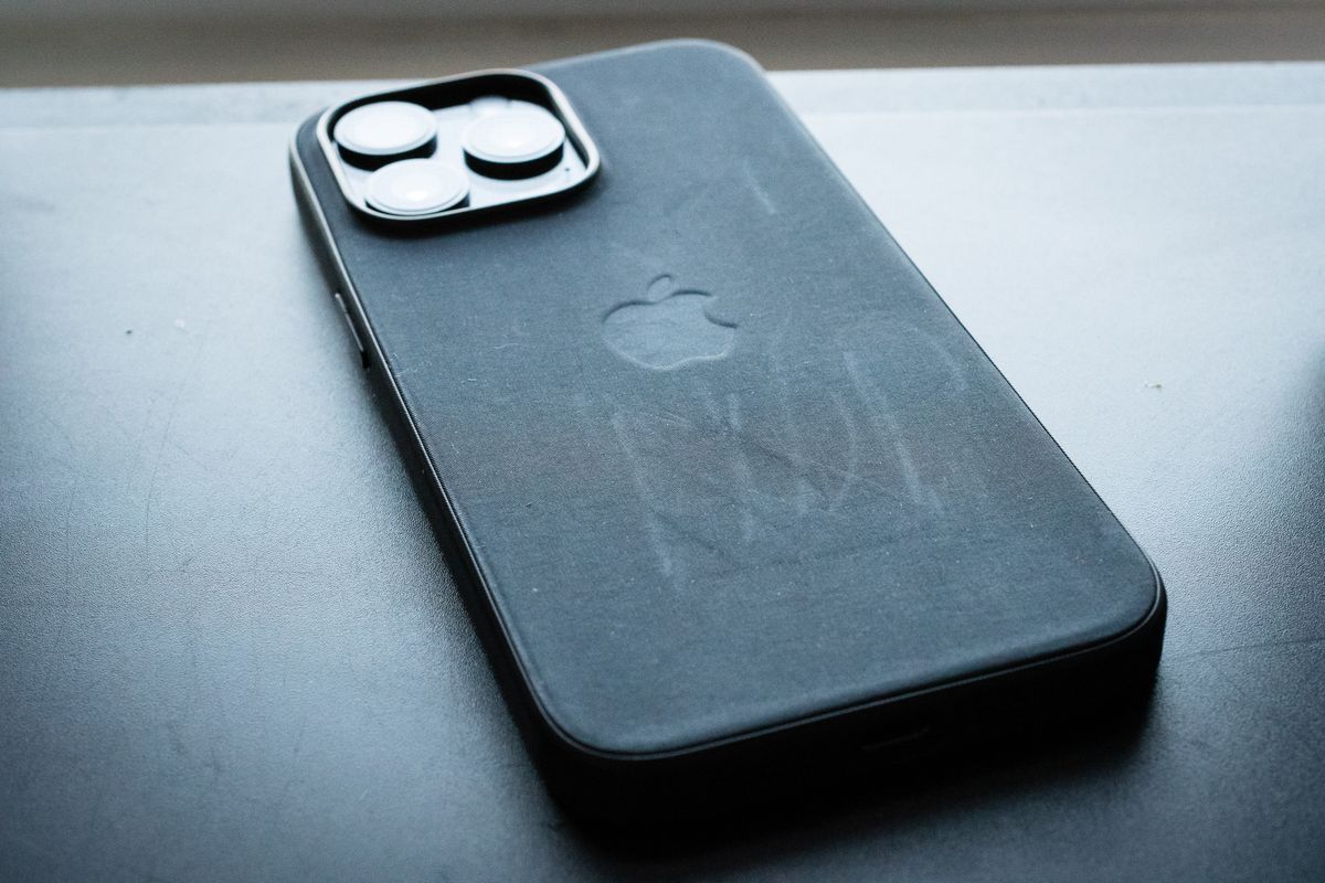 Apple’s new FineWoven cases don’t convince users at all