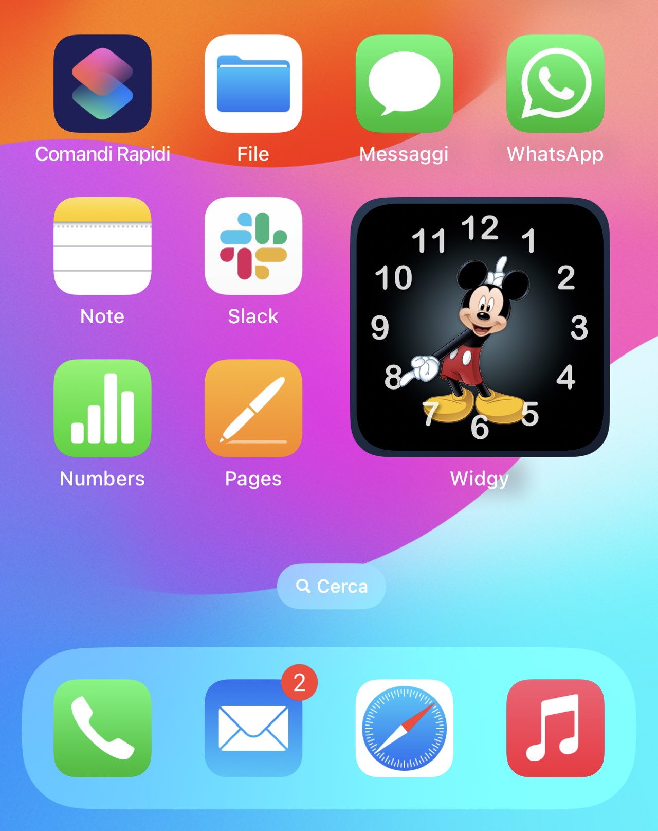 Mickey Mouse Clock on iPhone: How to get the Mickey Mouse widget?
